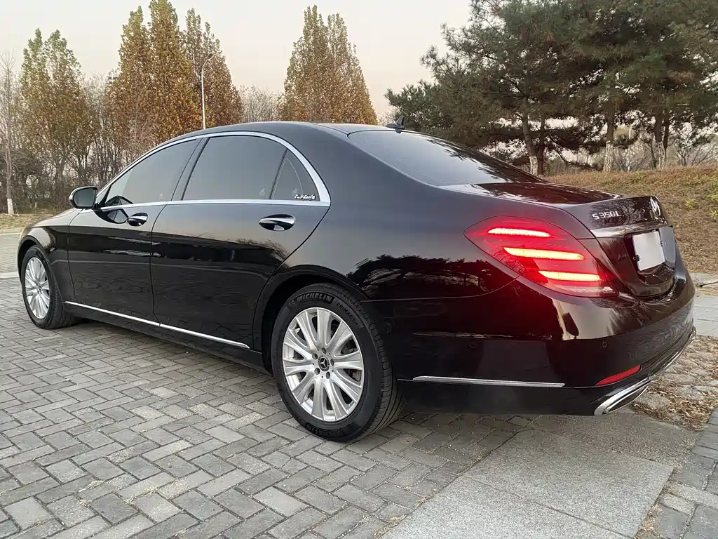 MERCEDES-BENZ S CLASS