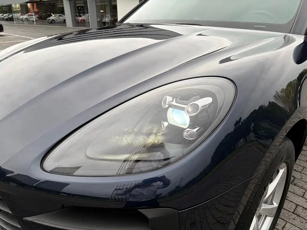 Porsche Macan — миниатюра 9