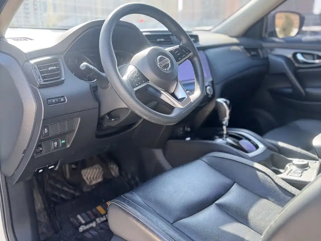 Nissan X-Trail — миниатюра 4