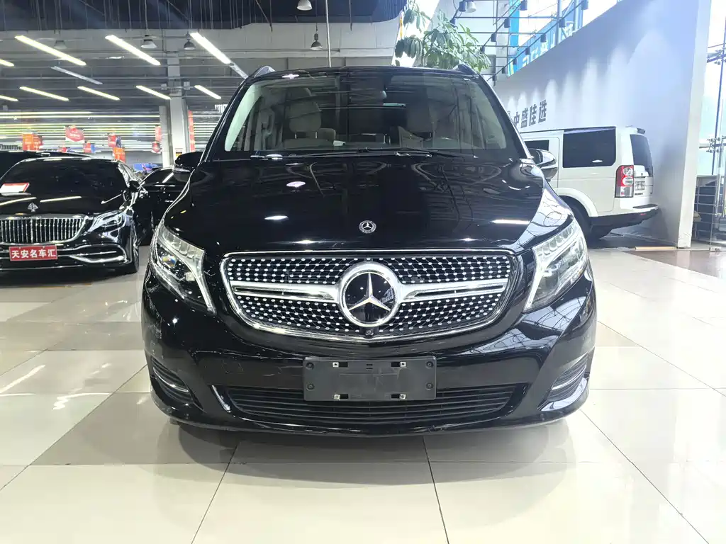 Mercedes-Benz V-Class — миниатюра 2