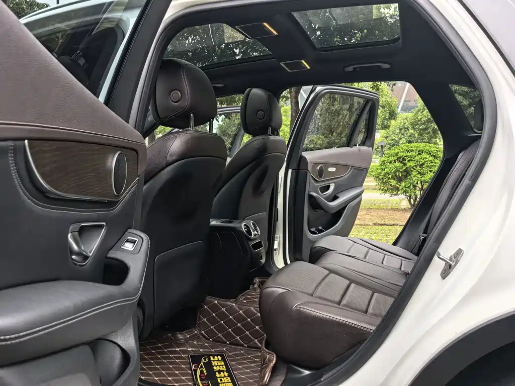 Mercedes-Benz GLC — миниатюра 12