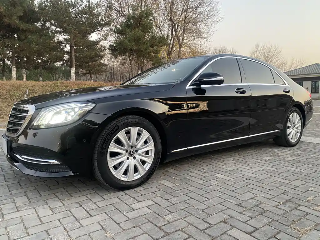 MERCEDES-BENZ S CLASS