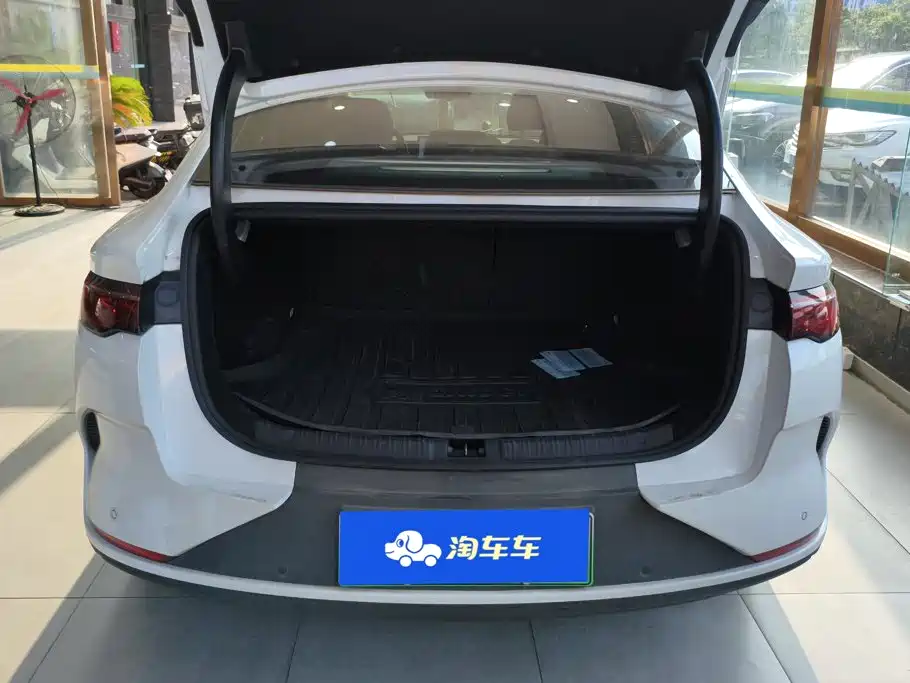 BYD Qin L — миниатюра 4