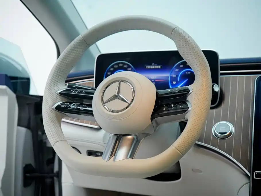 Mercedes-Benz EQE — миниатюра 15