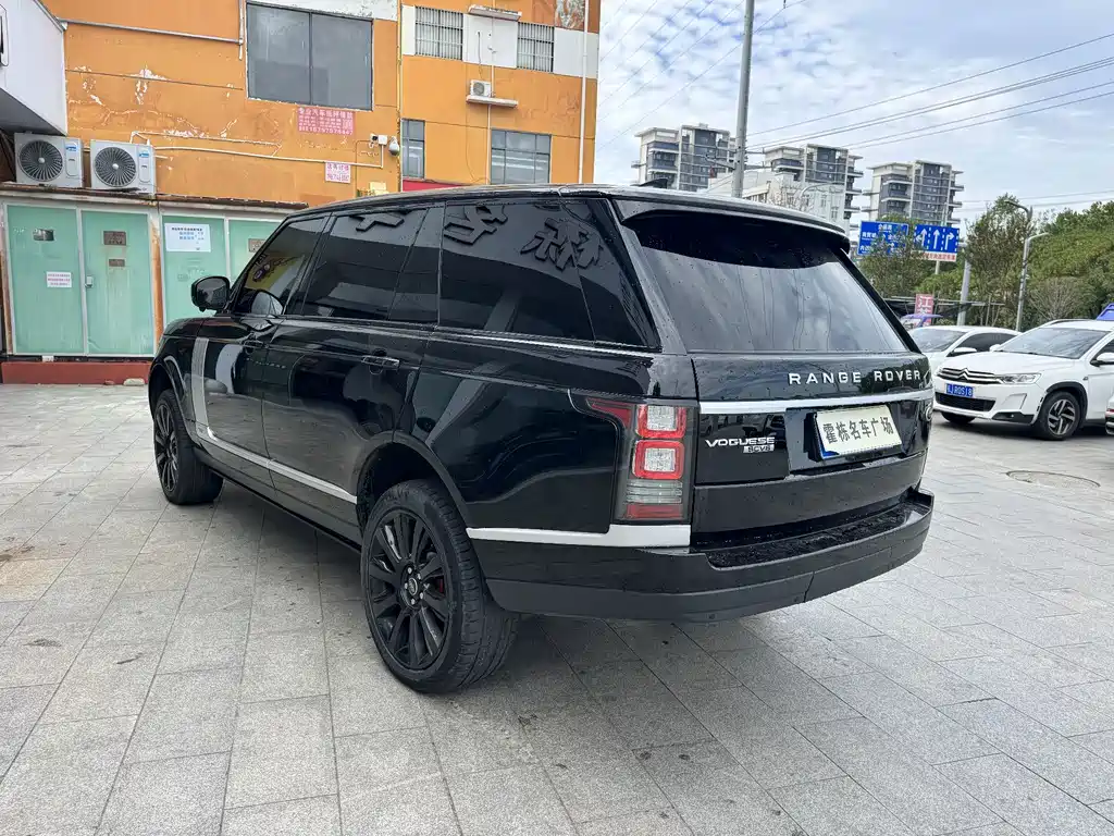 Land Rover Range Rover — миниатюра 6