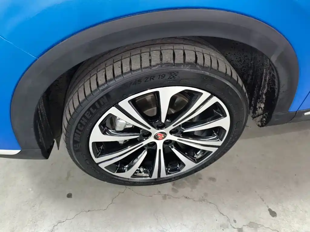 Roewe RX5 eMAX — миниатюра 23
