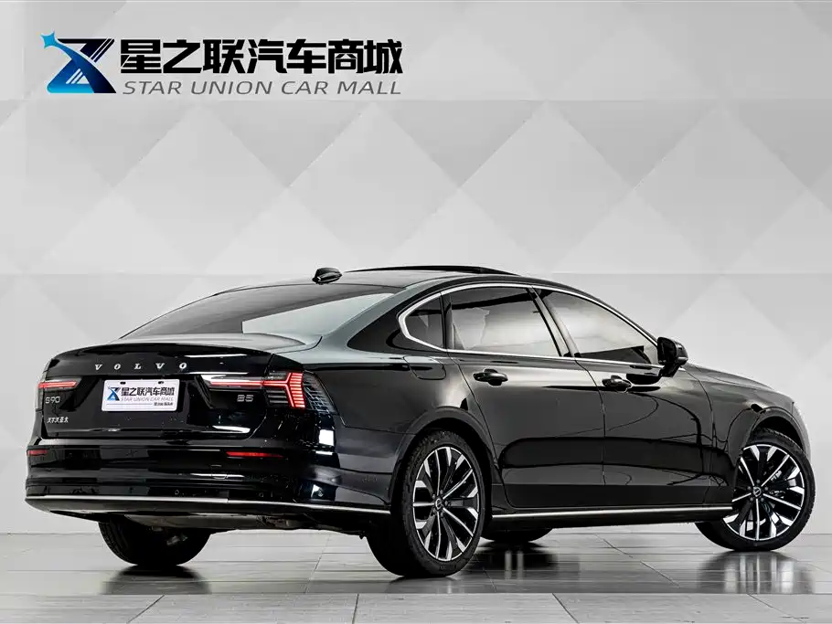 Volvo S90 — миниатюра 6