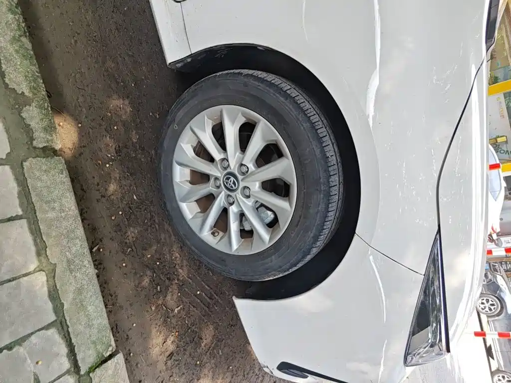 Toyota Corolla — миниатюра 24