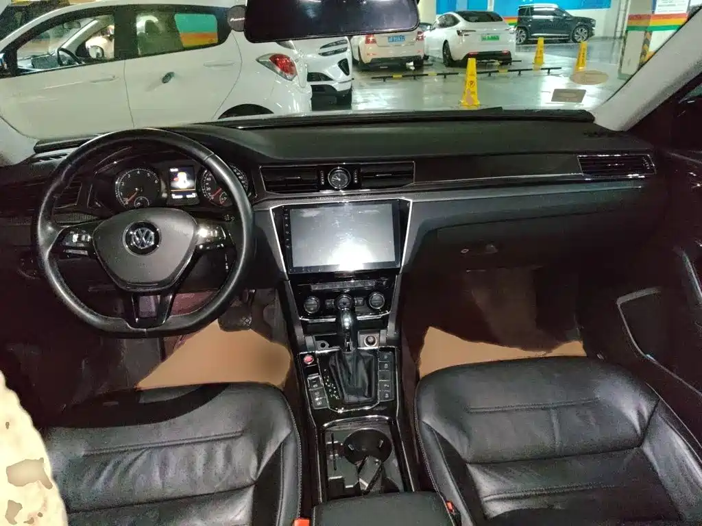 Volkswagen Passat — миниатюра 13