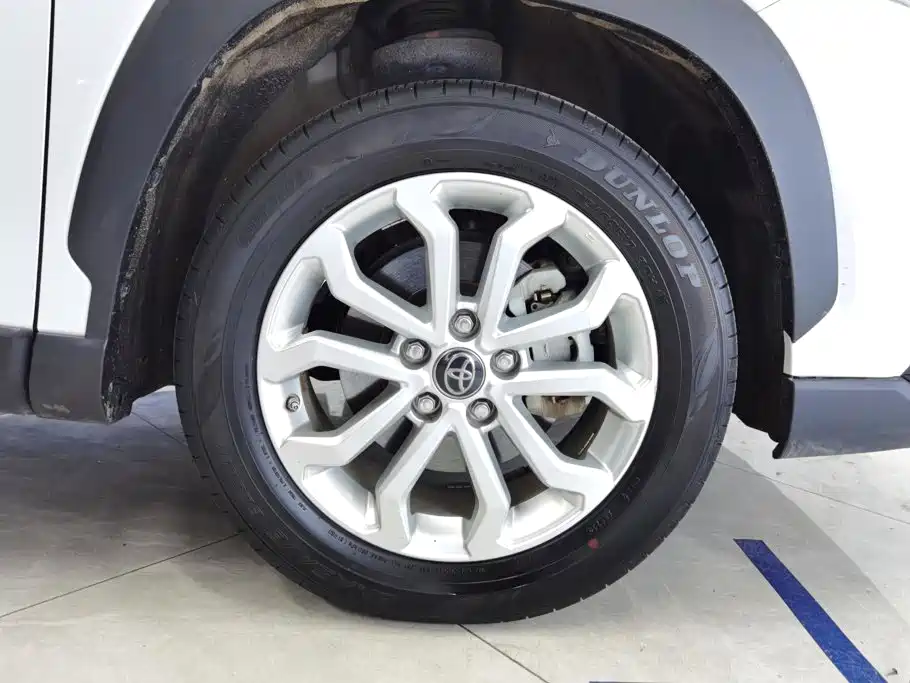 Toyota Frontlander — миниатюра 6
