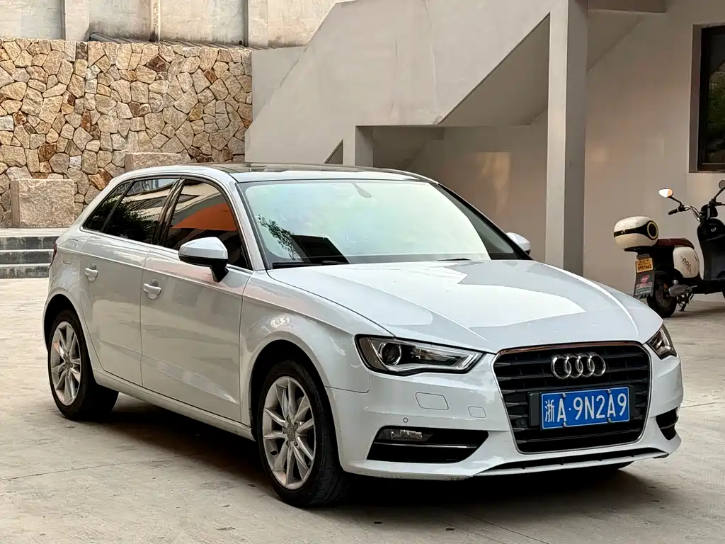 Audi A3 2014 Sportback 35 TFSI AT Comfort