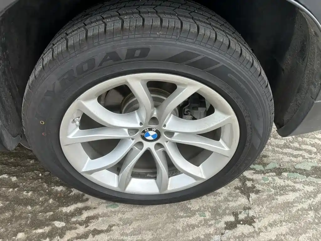BMW X6 — миниатюра 8
