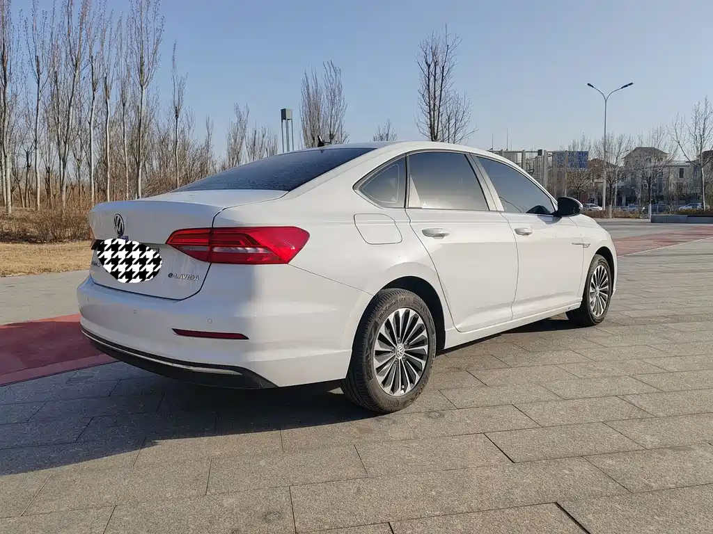 VOLKSWAGEN LAVIDA PURE ELECTRIC