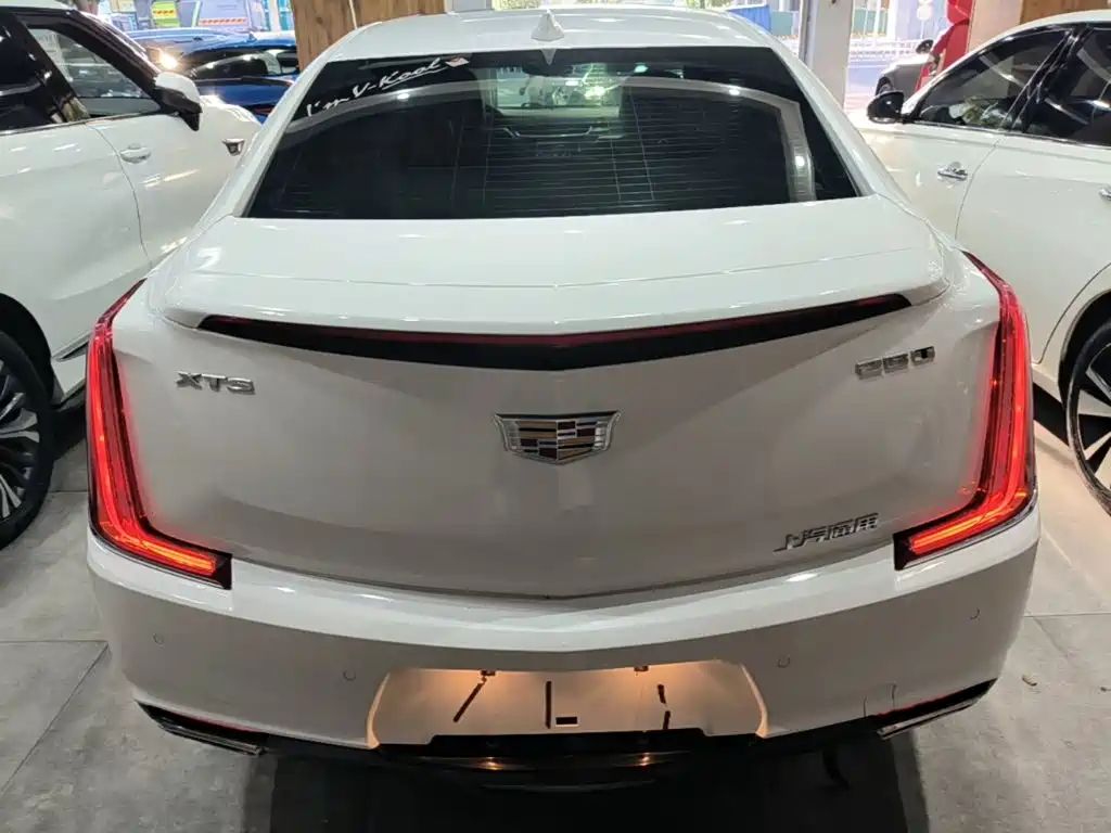 Cadillac XTS — миниатюра 6