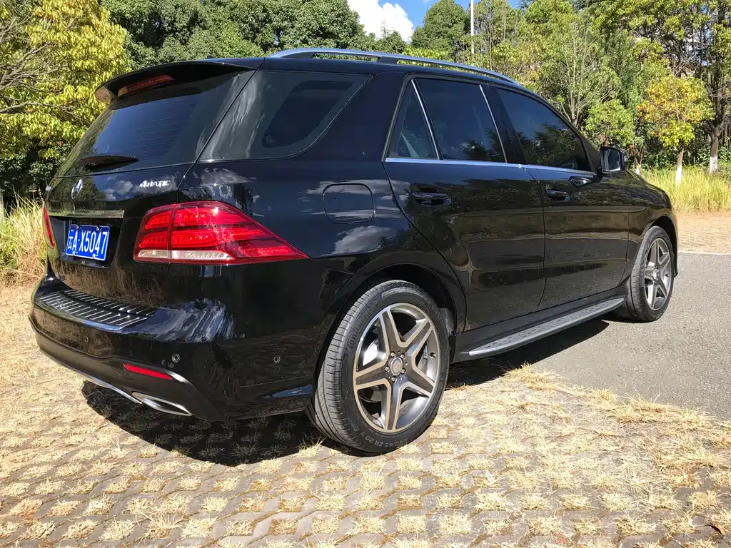 Mercedes-Benz GLE (Import) — миниатюра 8