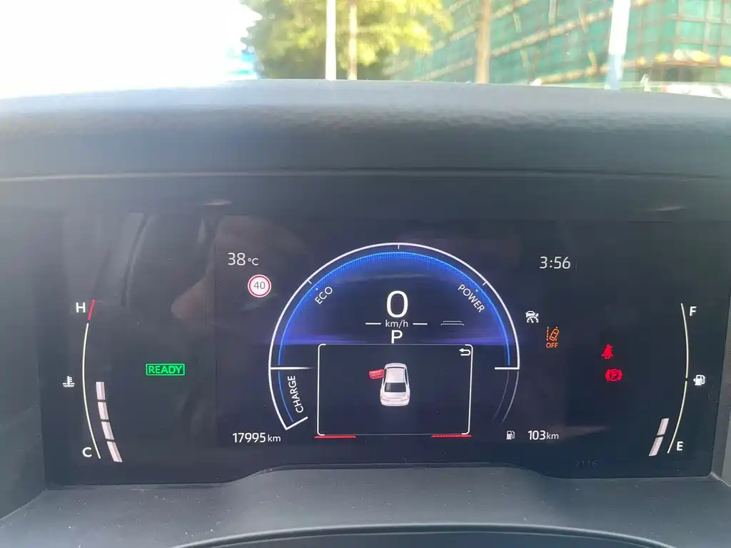 Toyota Camry — миниатюра 10