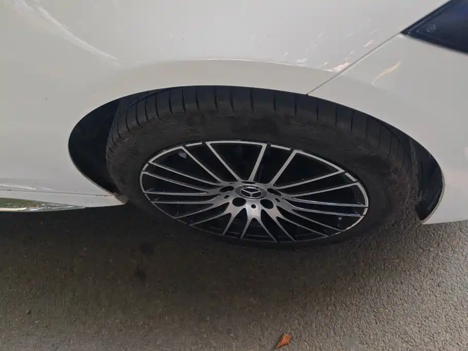 Mercedes-Benz C-Class — миниатюра 6
