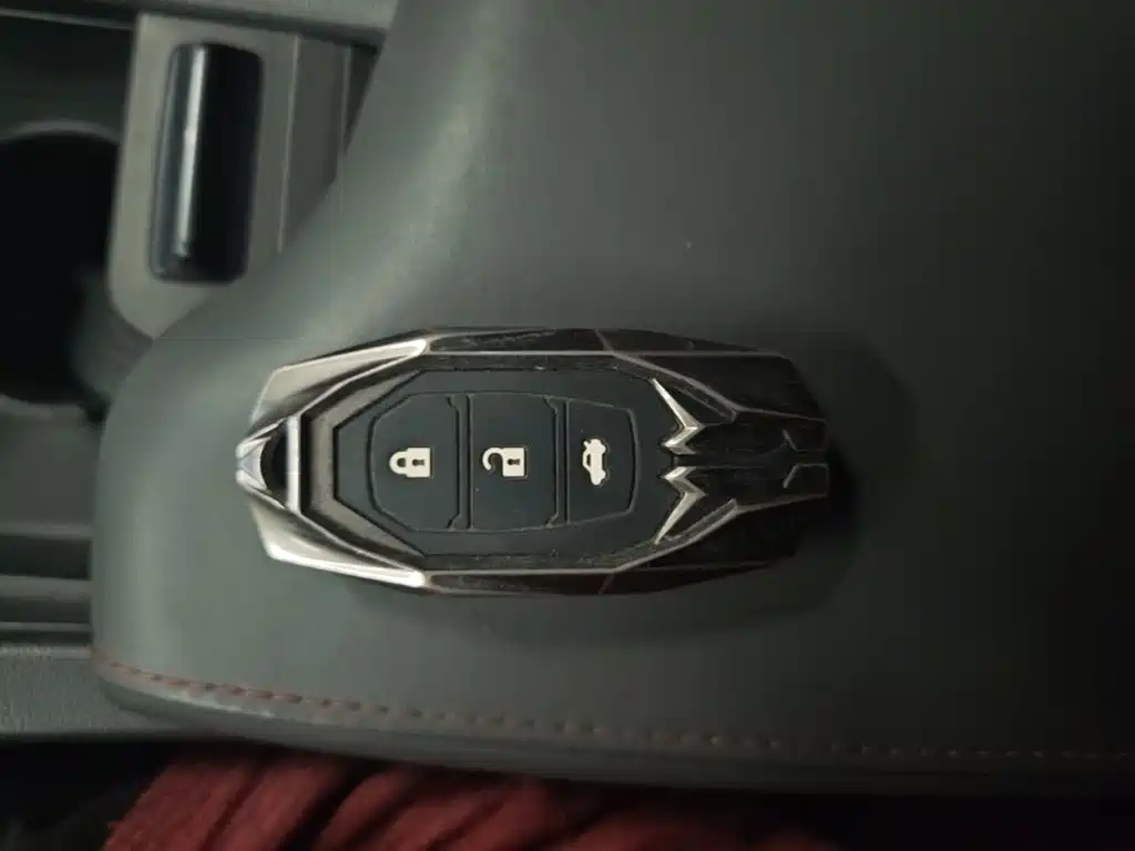 Hyundai Sonata — миниатюра 9