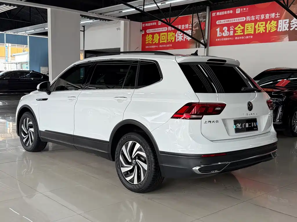 Volkswagen Tiguan L — миниатюра 6
