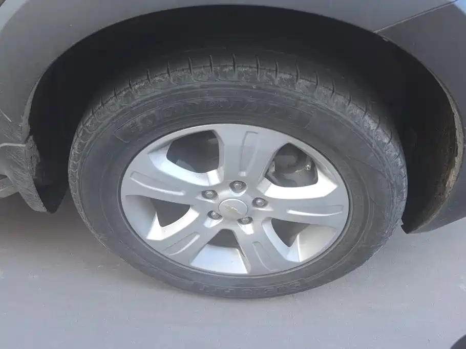 Chevrolet Captiva — миниатюра 6