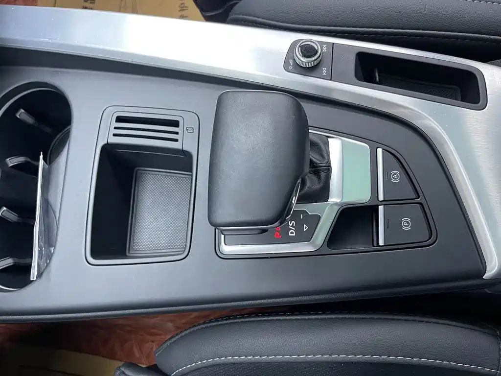 Audi A4L — миниатюра 26