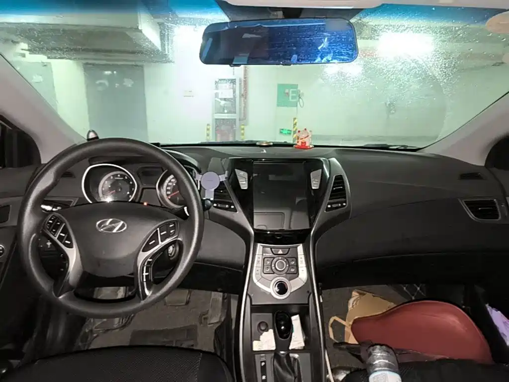 Hyundai Elantra Langdong — миниатюра 10