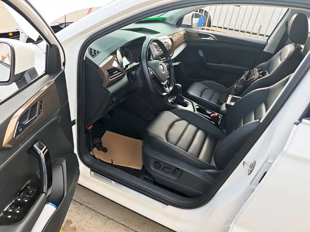 Volkswagen Tharu — миниатюра 16