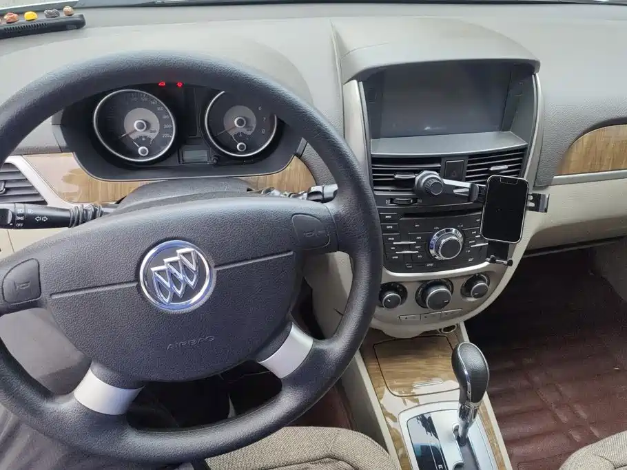 Buick Excelle — миниатюра 12