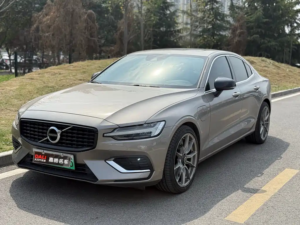 Volvo S60 PHEV 2021