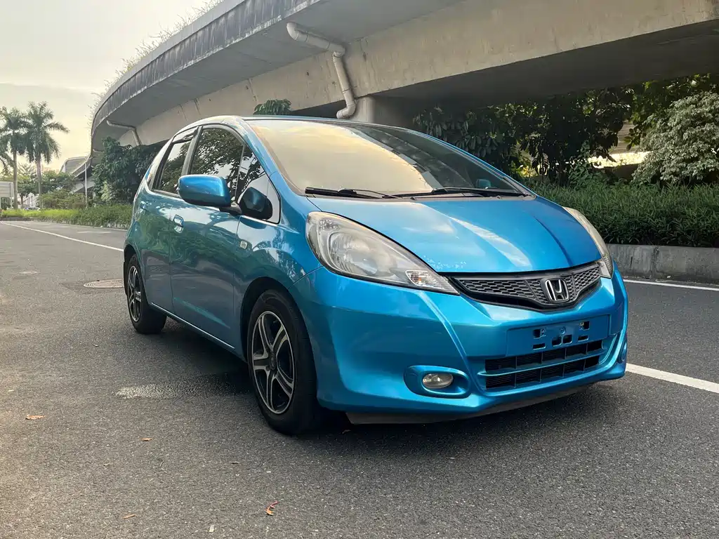 Honda Fit — миниатюра 3