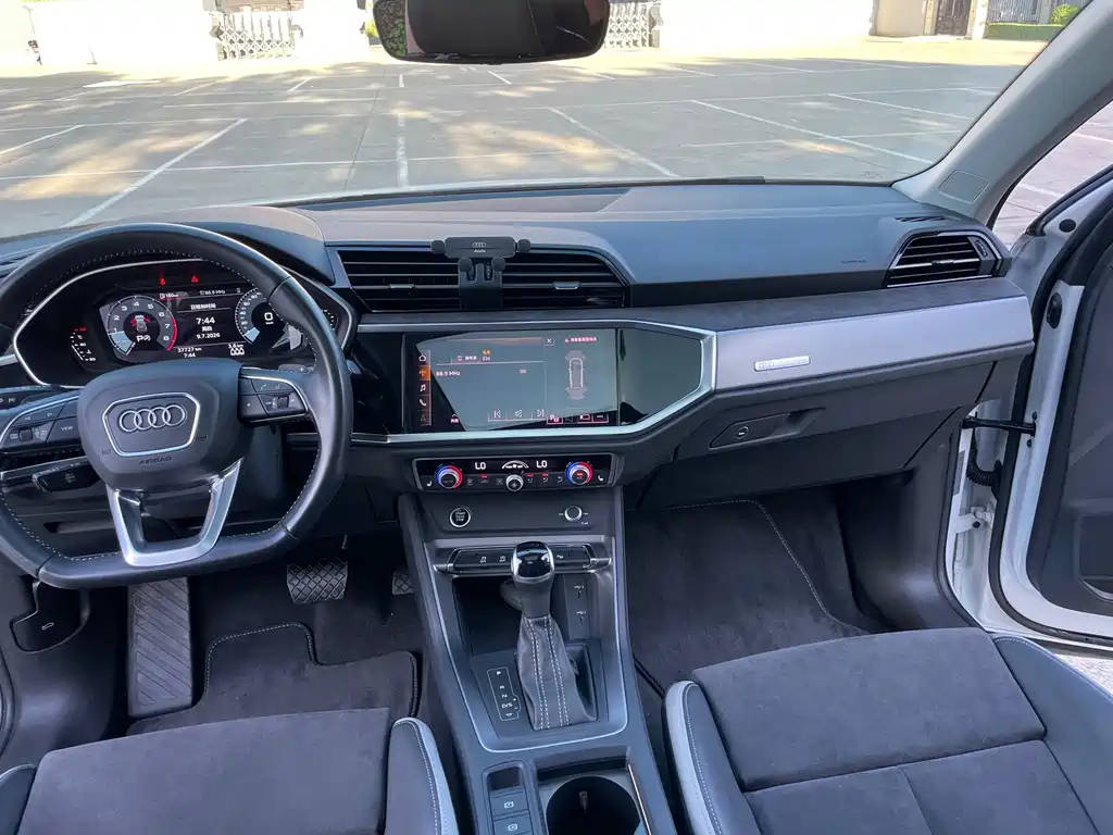Audi Q3 — миниатюра 9