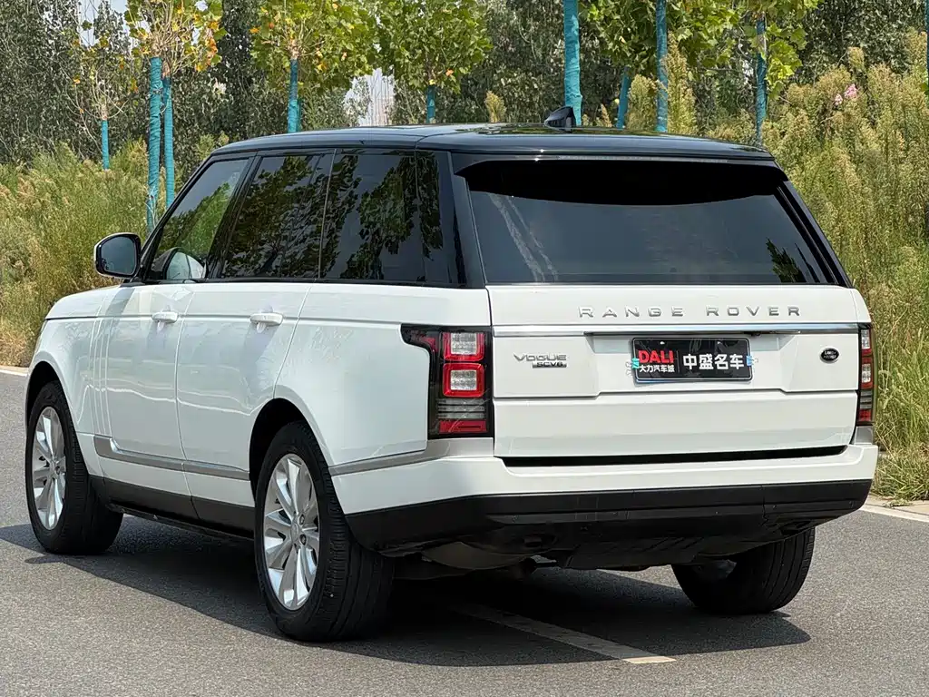 Land Rover Range Rover — миниатюра 6