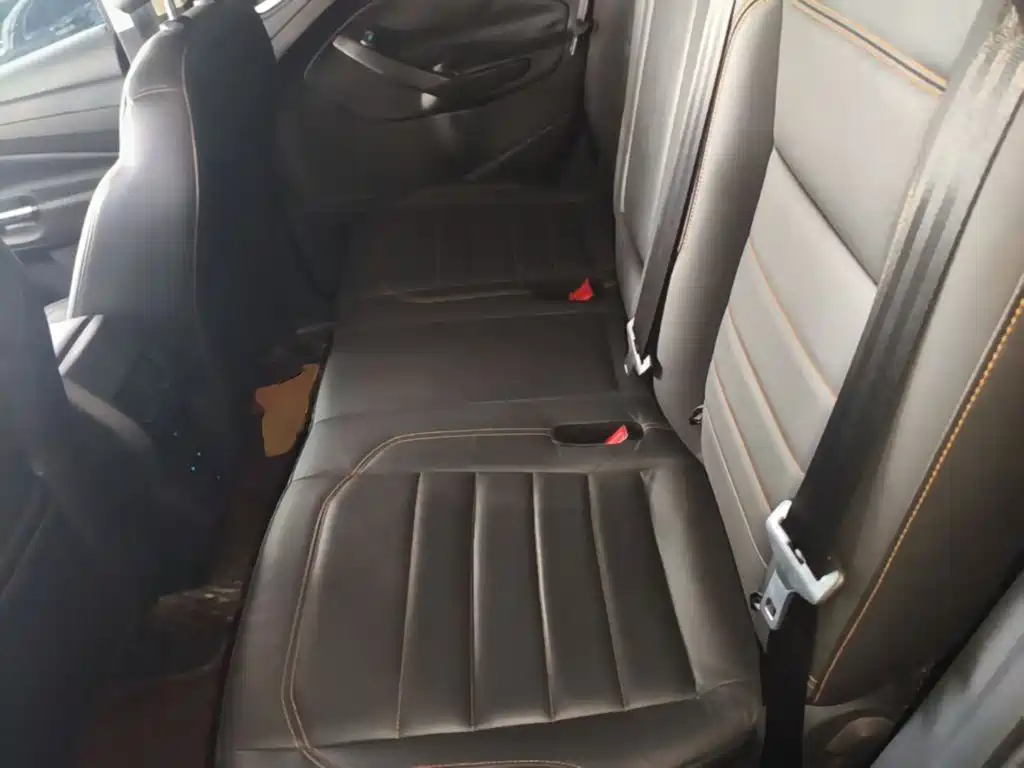 Ford Kuga — миниатюра 17