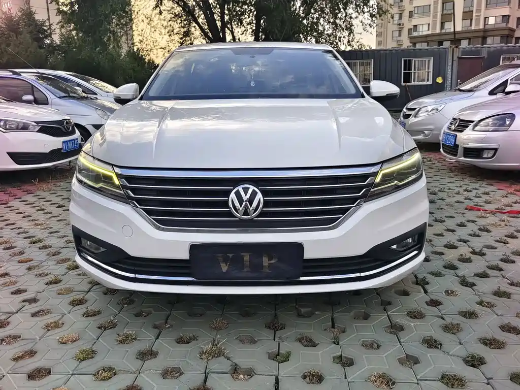 Volkswagen Lavida — миниатюра 2