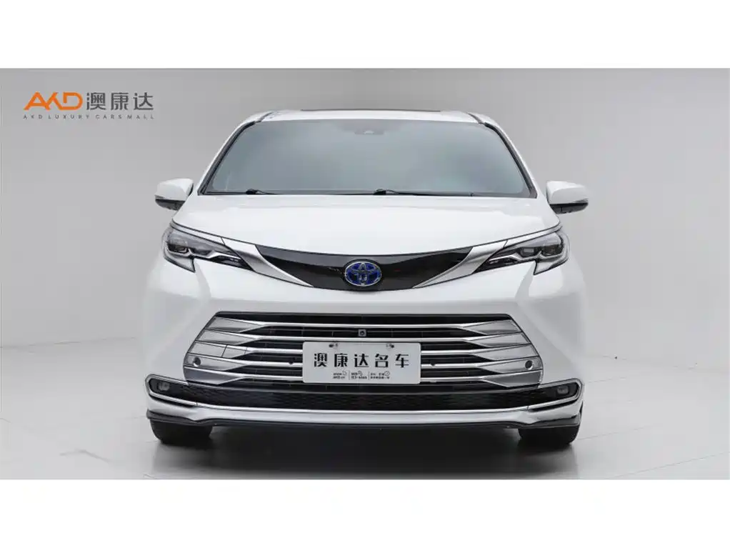 Toyota Sienna — миниатюра 2