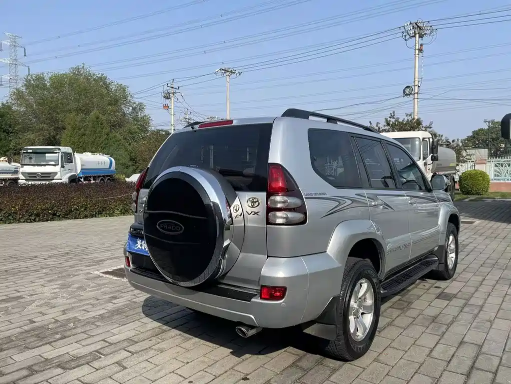 Toyota Prado — миниатюра 8