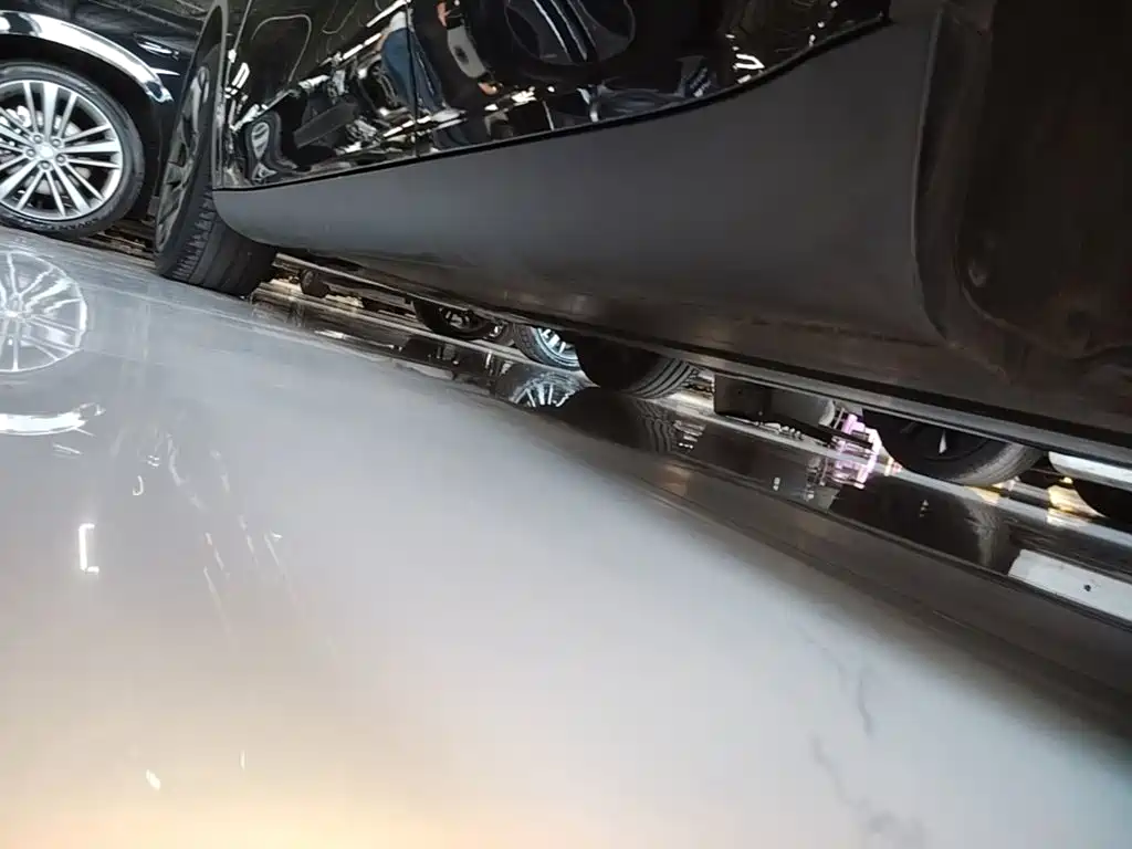 Tesla Model Y — миниатюра 22
