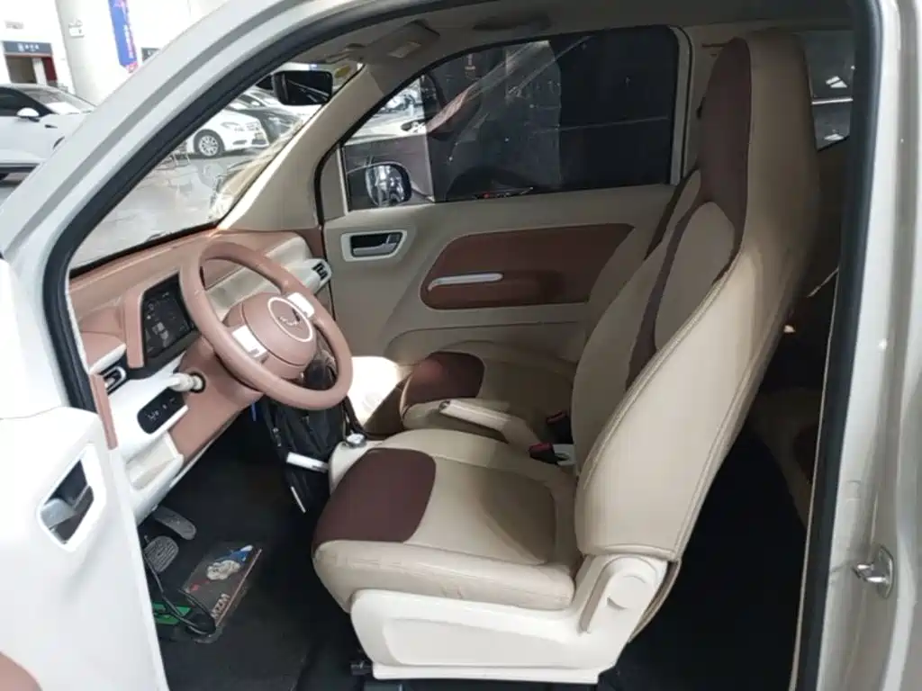 Wuling MINIEV — миниатюра 15