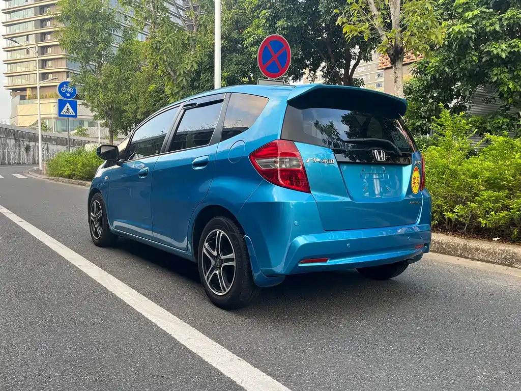 Honda Fit — миниатюра 4