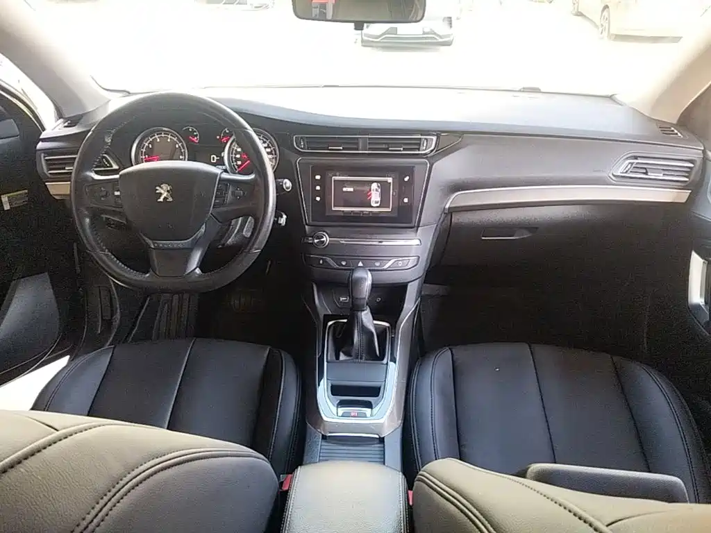 Peugeot 408 — миниатюра 10