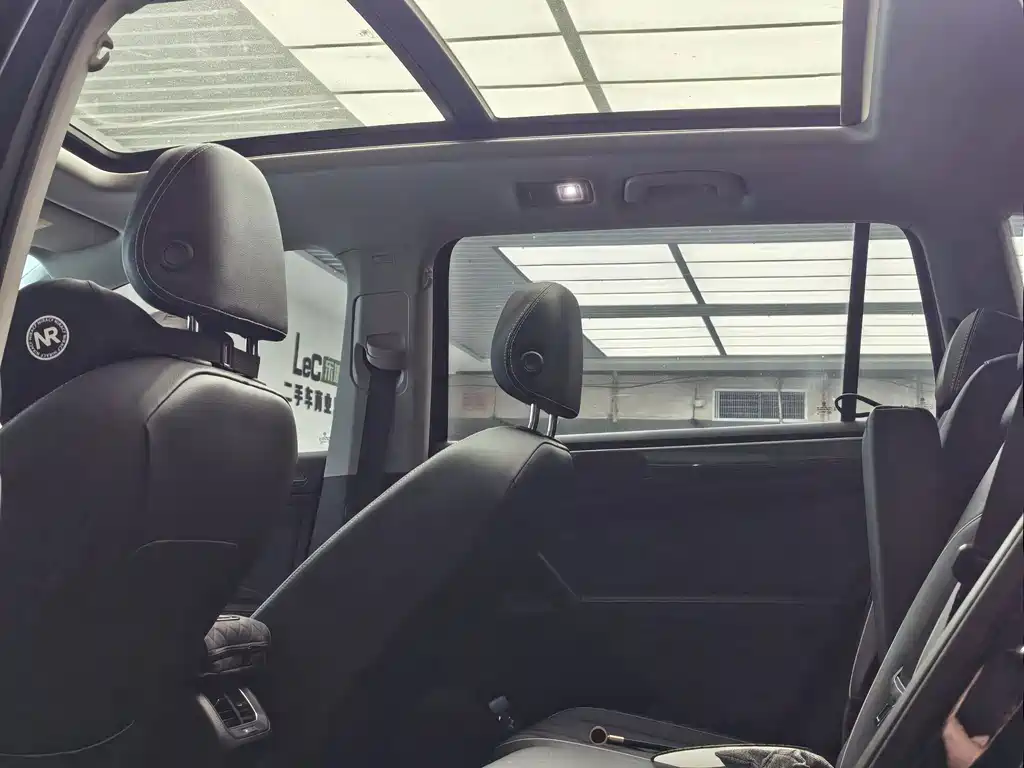 Volkswagen Tiguan L — миниатюра 9