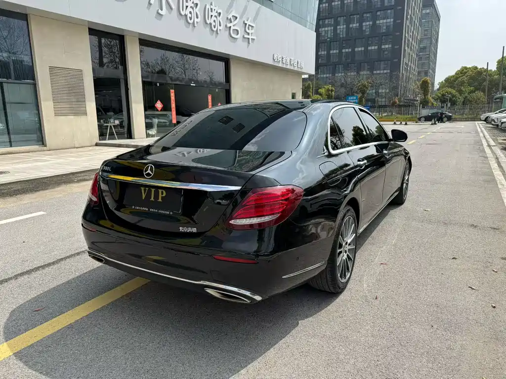 Mercedes-Benz E-Class E 2019 E 300 L Sport Fashion
