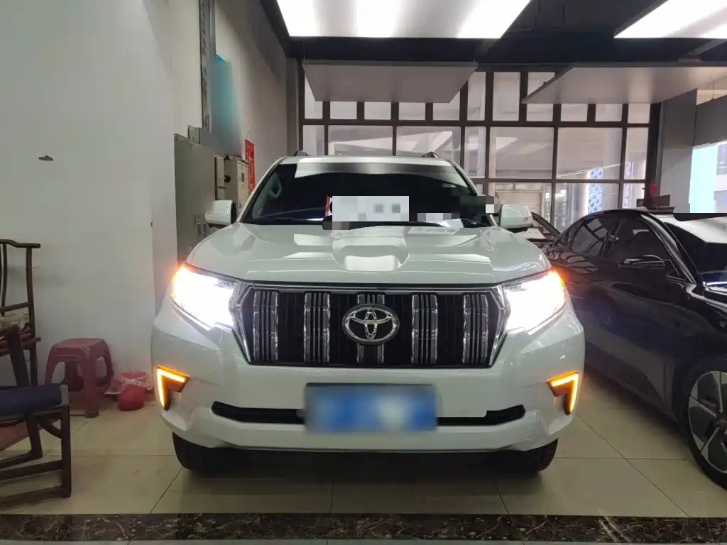 Toyota Land Cruiser Prado 2018 3.5L AT SX