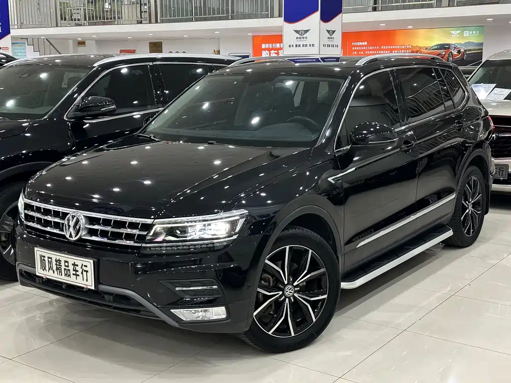 Volkswagen Tiguan L — миниатюра 2
