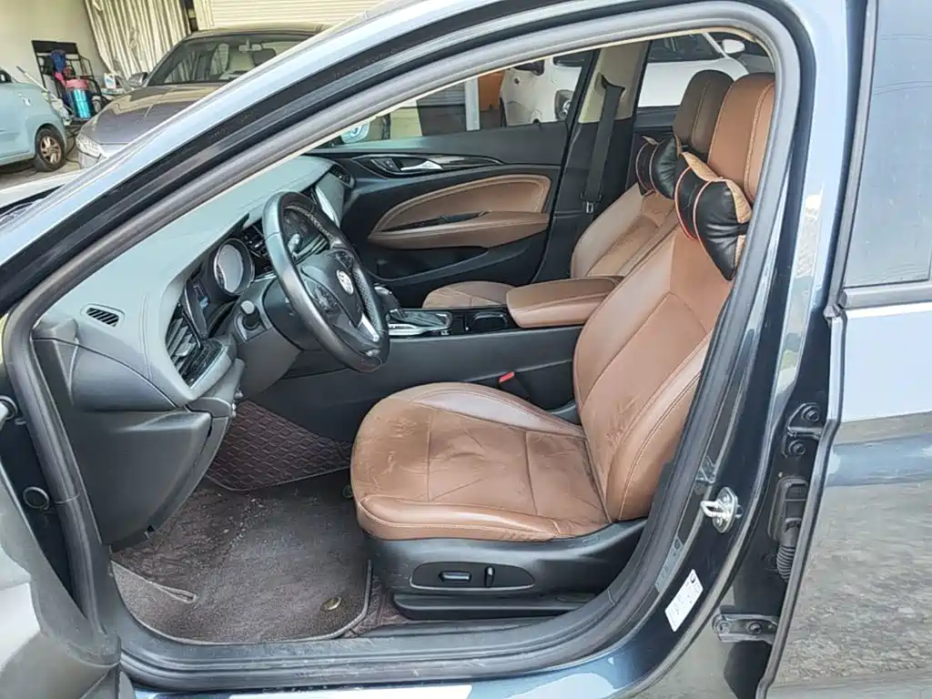 Buick Regal — миниатюра 15