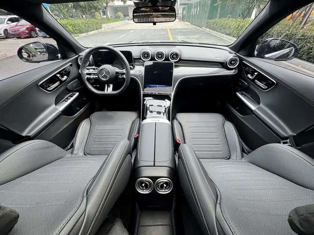 Mercedes-Benz C-Class — миниатюра 15