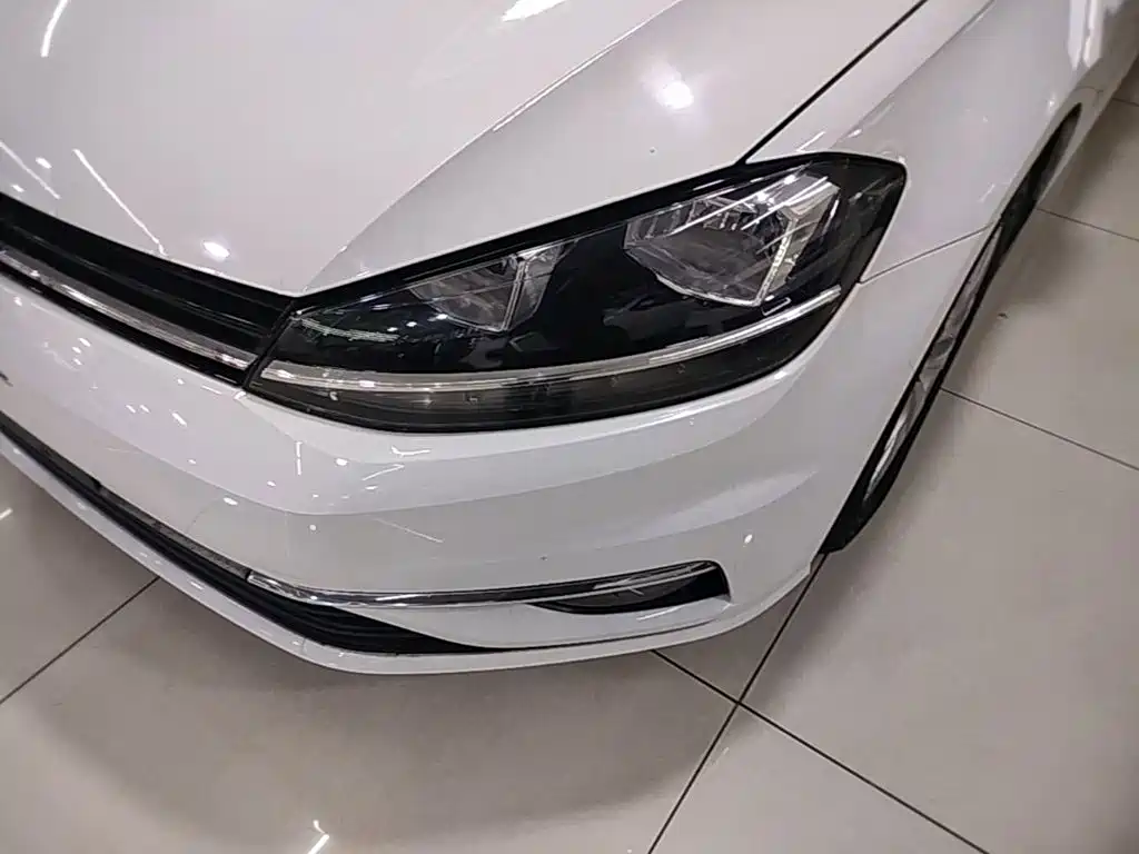 Volkswagen Golf — миниатюра 24