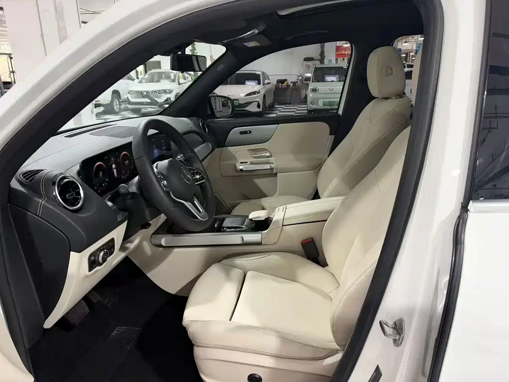 Mercedes-Benz GLB — миниатюра 15