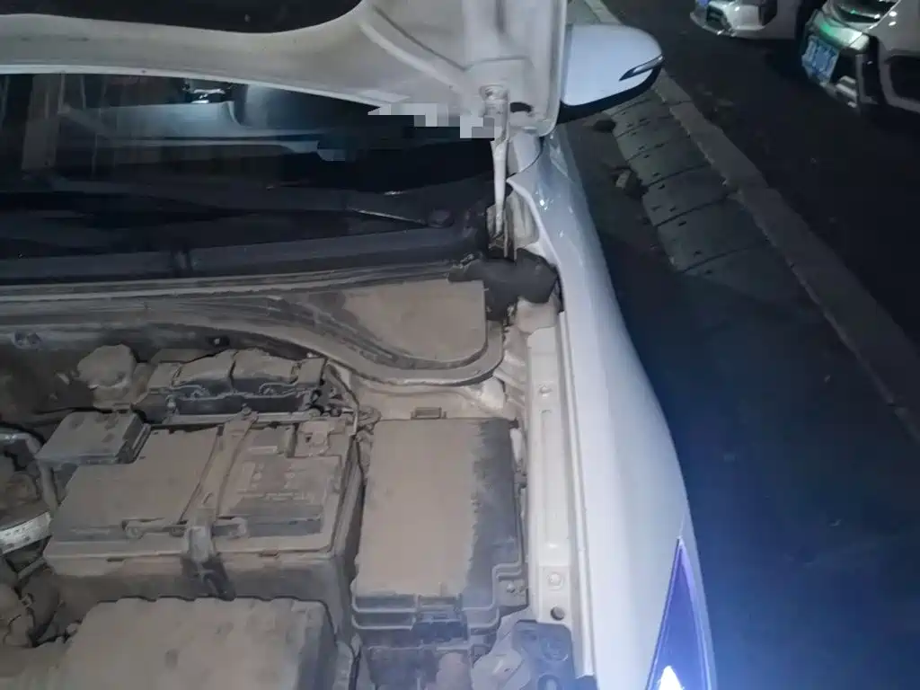 Hyundai Elantra — миниатюра 21