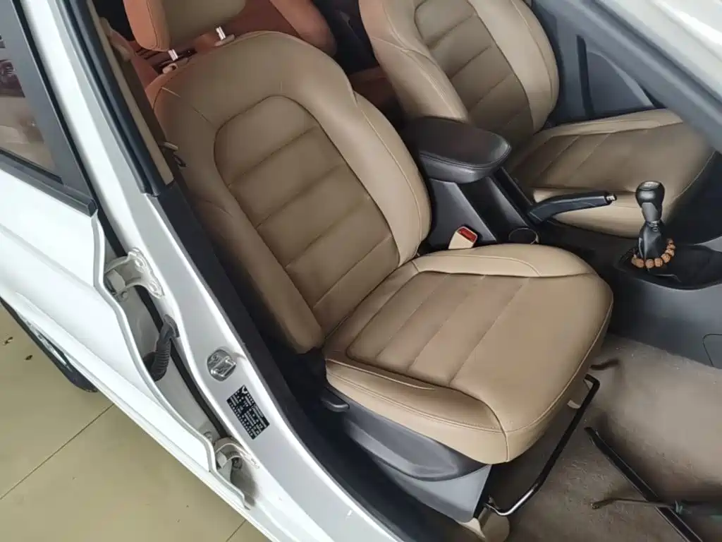 Wuling Hongguang — миниатюра 25
